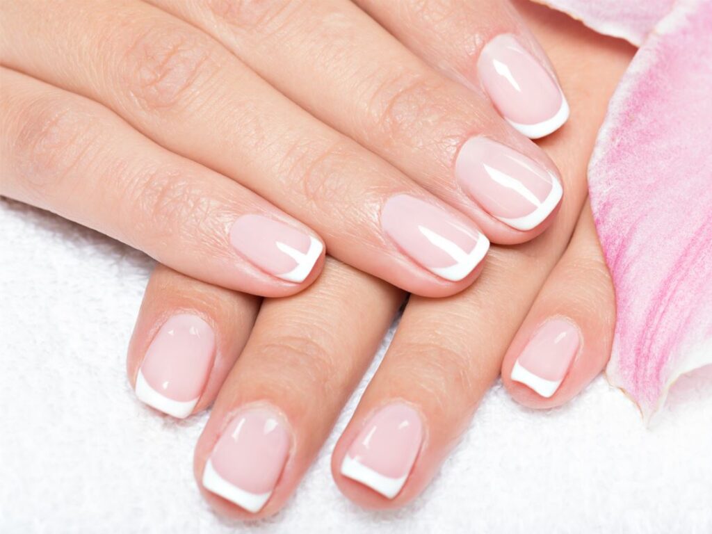 French-Tip-Nails-Savedelete.in