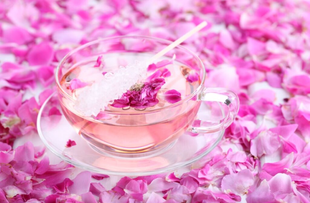 Rose-Water-At-Home-Savedelete.in